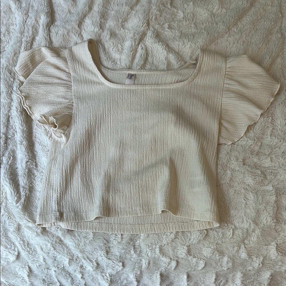 Francesca's Collections Cream Ribbed Crop Blouse